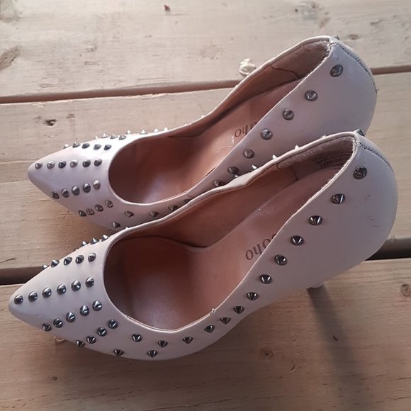 Studded Pumps - Picture 3 of 6